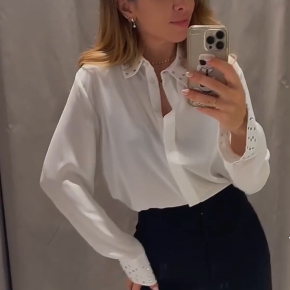 Zara Tops - NWT Zara🎄Shirt with Studded Details SIZE S
🚨FIRM PRICE NO DISCOUNT